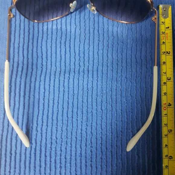 French Connection UK and Fossil Sunglasses - Picture 3 of 8